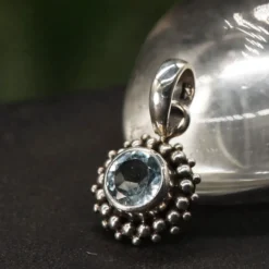 Blauer Topas Edelstein Anhänger Silber 925