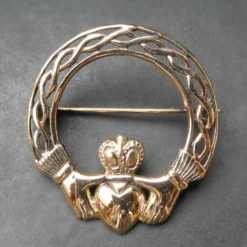 Claddagh Brosche Bronze Gewandnadel Schmuck Mittelalter