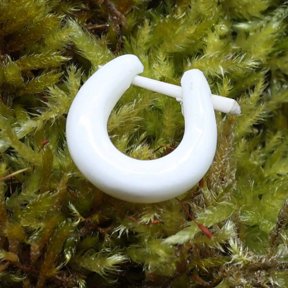 Creole Ø 1,5 cm Ohrschmuck aus Knochen geschnitzt (Paar)
