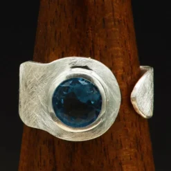 Designer Ring mit blauem Zirkonia Damen Silbering 925 Silber Größenverstellbar