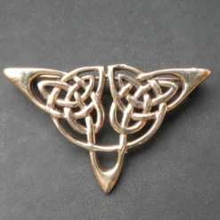 Dreiecks Knoten Brosche Bronze Gewandnadel Schmuck Mittelalter
