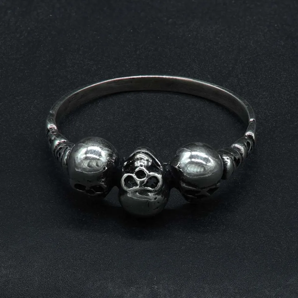 Drei Totenköpfe Ring Gothic 925er Silber