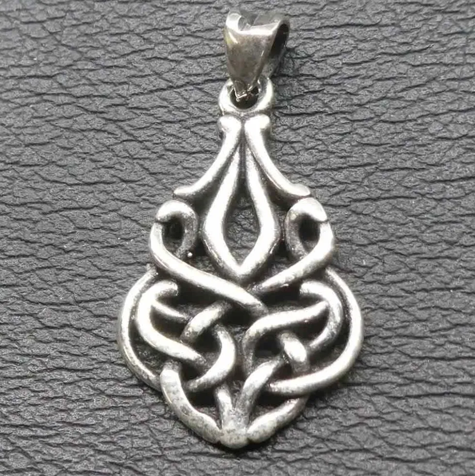 Feiner Kelten Schmuck Anhänger Silber Knoten 925/000