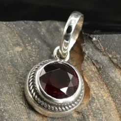 Granat Steinschmuck Anhänger 925 Silber
