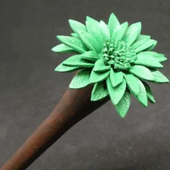 Haarstab Holz mit grüner Blume Haarschmuck für Hochsteckfrisuren