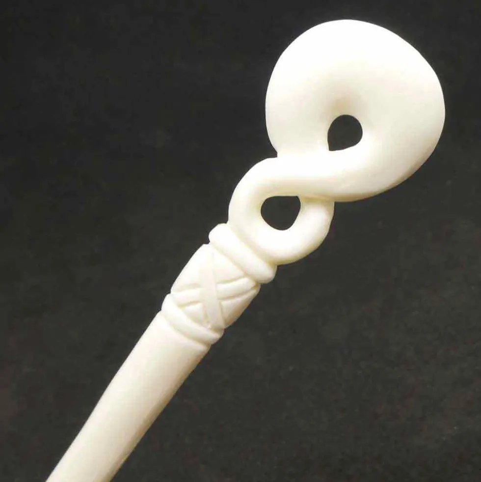 Haarstab Maori Double Knochen Haarschmuck