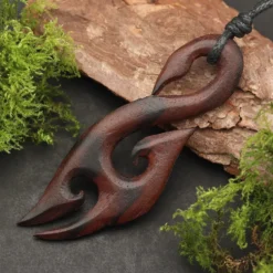 Halskette Maori Holz Schmuck Symbol Anhänger