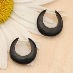 Horncreole mit Knochen Verschluss Ohrschmuck (Paar)