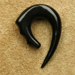 Horn Piercing Alien Ohrpiercing Dehnung 8-12mm