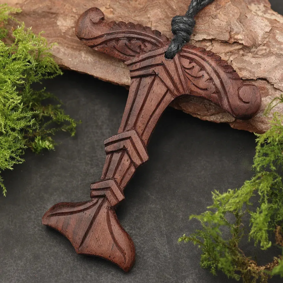 Irminsul Holz Schmuck Anhänger Kette