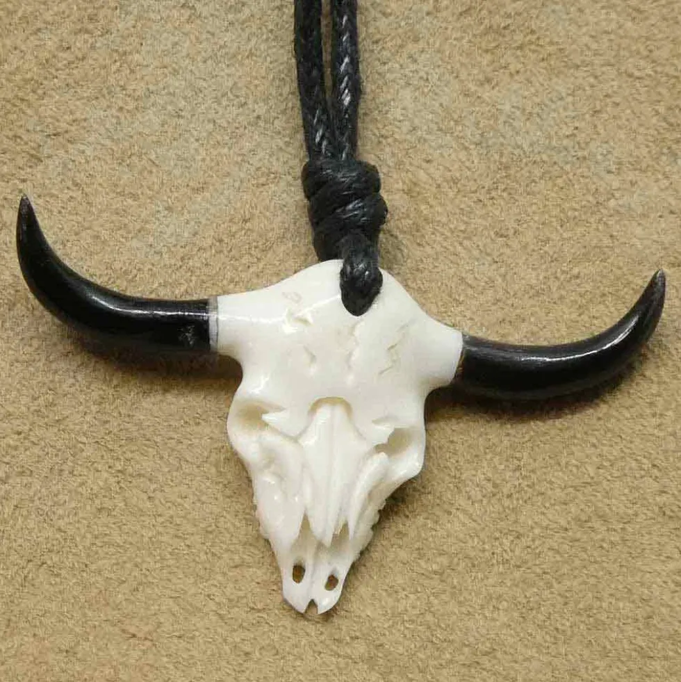 Kleiner Büffel Schädel Schmuck Horn Knochen Anhänger
