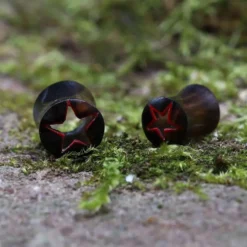 Ohrplug Ohrpiercing Stern rot offen