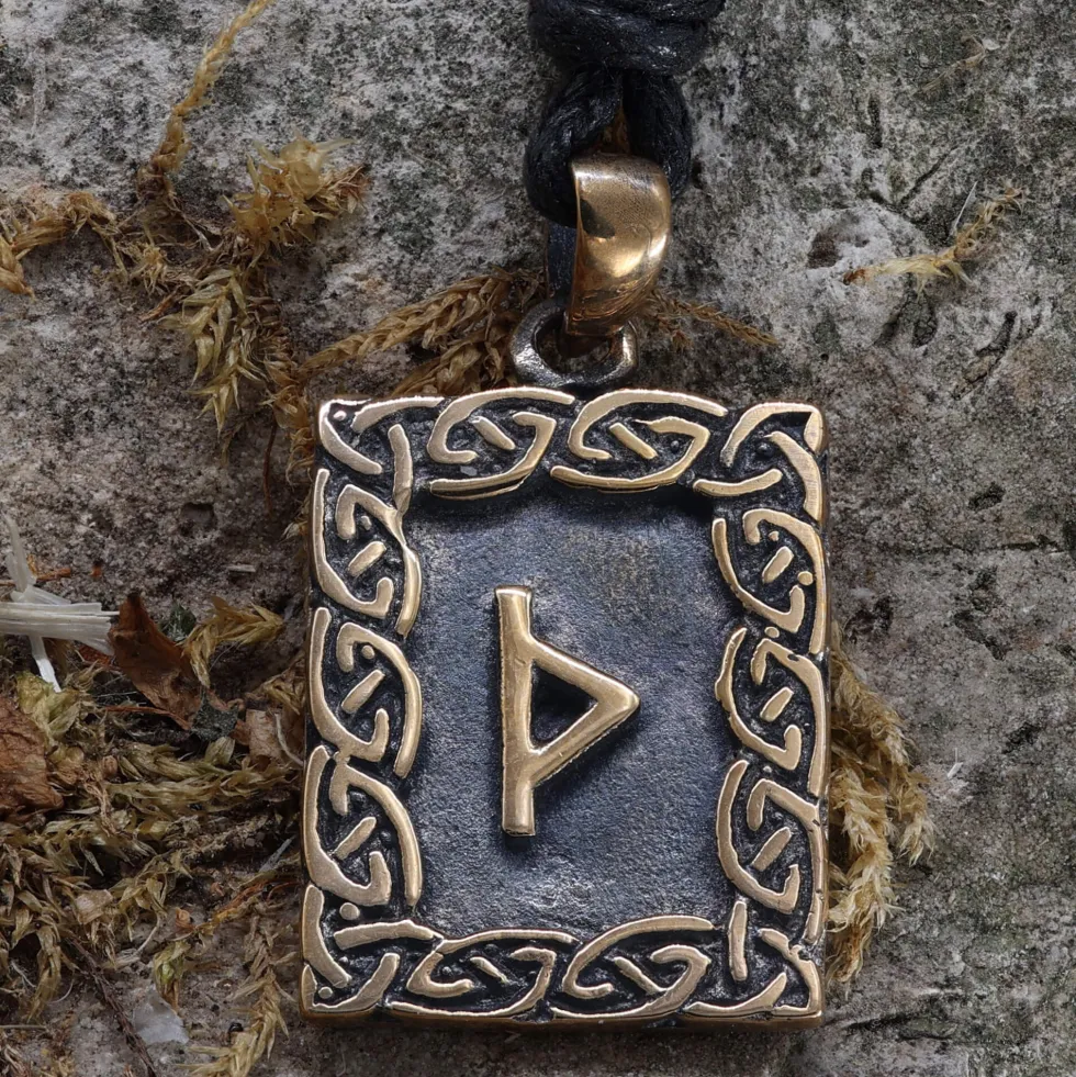 Rune Bronze Schmuck thurisaz Anhänger älteres Futhark