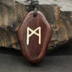 Rune Holz Schmuck mannaz - älteres Futhark