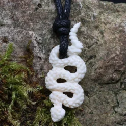 Schlange 3cm Knochen Anhänger geschnitzter Schmuck