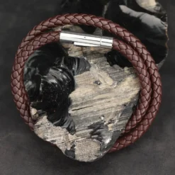 Schlichtes Braunes Armband Leder mit Edelstahl Verschluss
