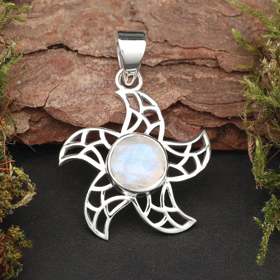 Sonnen Anhänger mit Edelstein Mondstein aus 925 Silber