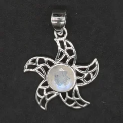 Sonnen Anhänger mit Edelstein Mondstein aus 925 Silber