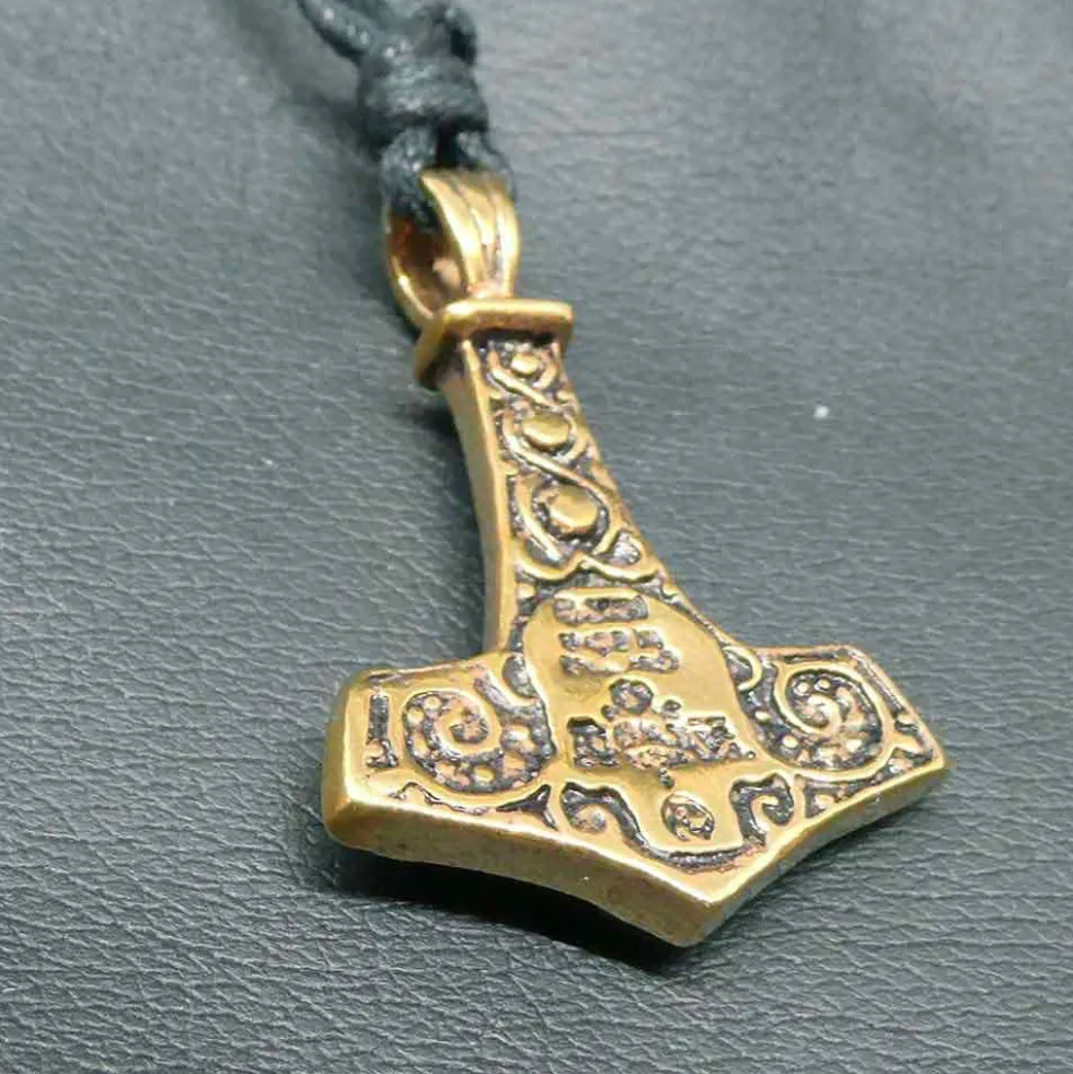 Thors Hammer Bronzeschmuck Anhänger mit Totenkopf