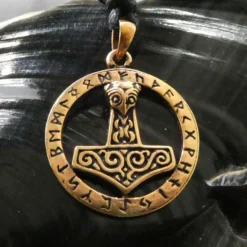 Thors Hammer mit Runen Bronze Schmuck Anhänger