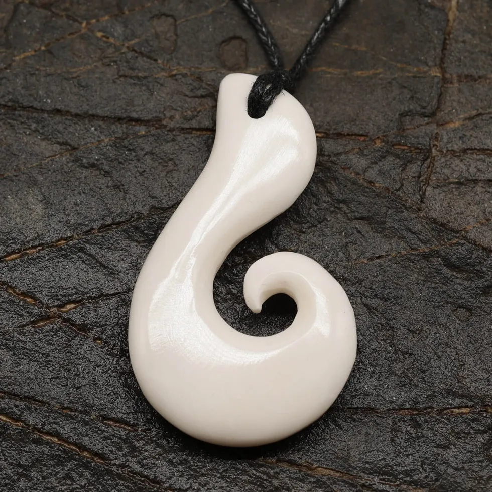 Tribal Maori Halskette Anhänger Knochen geschnitzter Schmuck