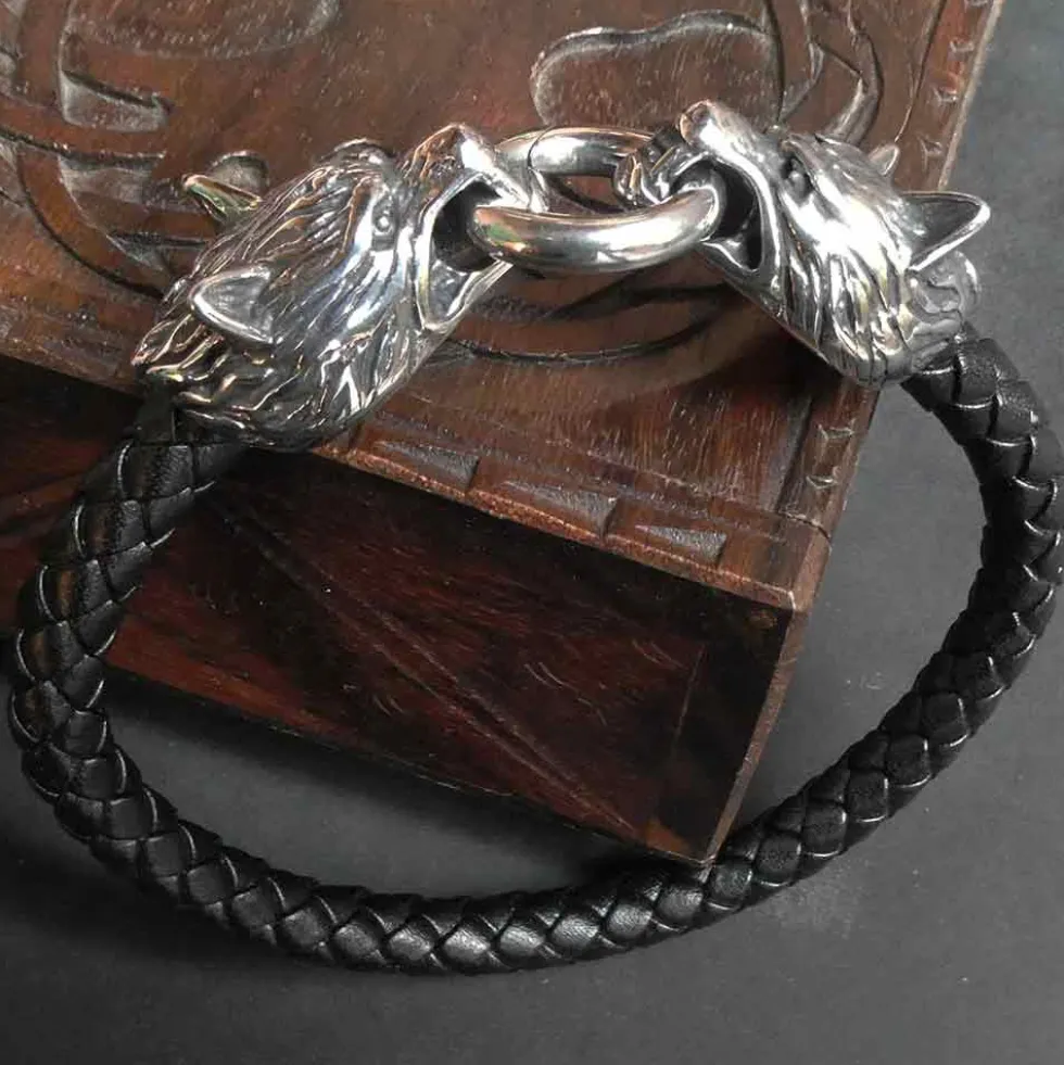 Wölfe Armband Leder mit Edelstahl Klick Verschluss
