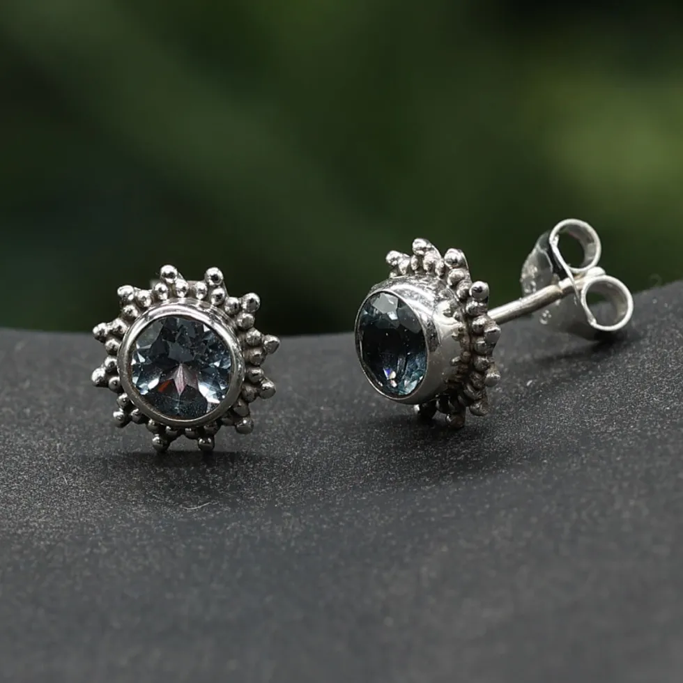 Zeitlose Ohrstecker Blauer Topas Facettiert Damen Ohrring 925 Silber (Paar)