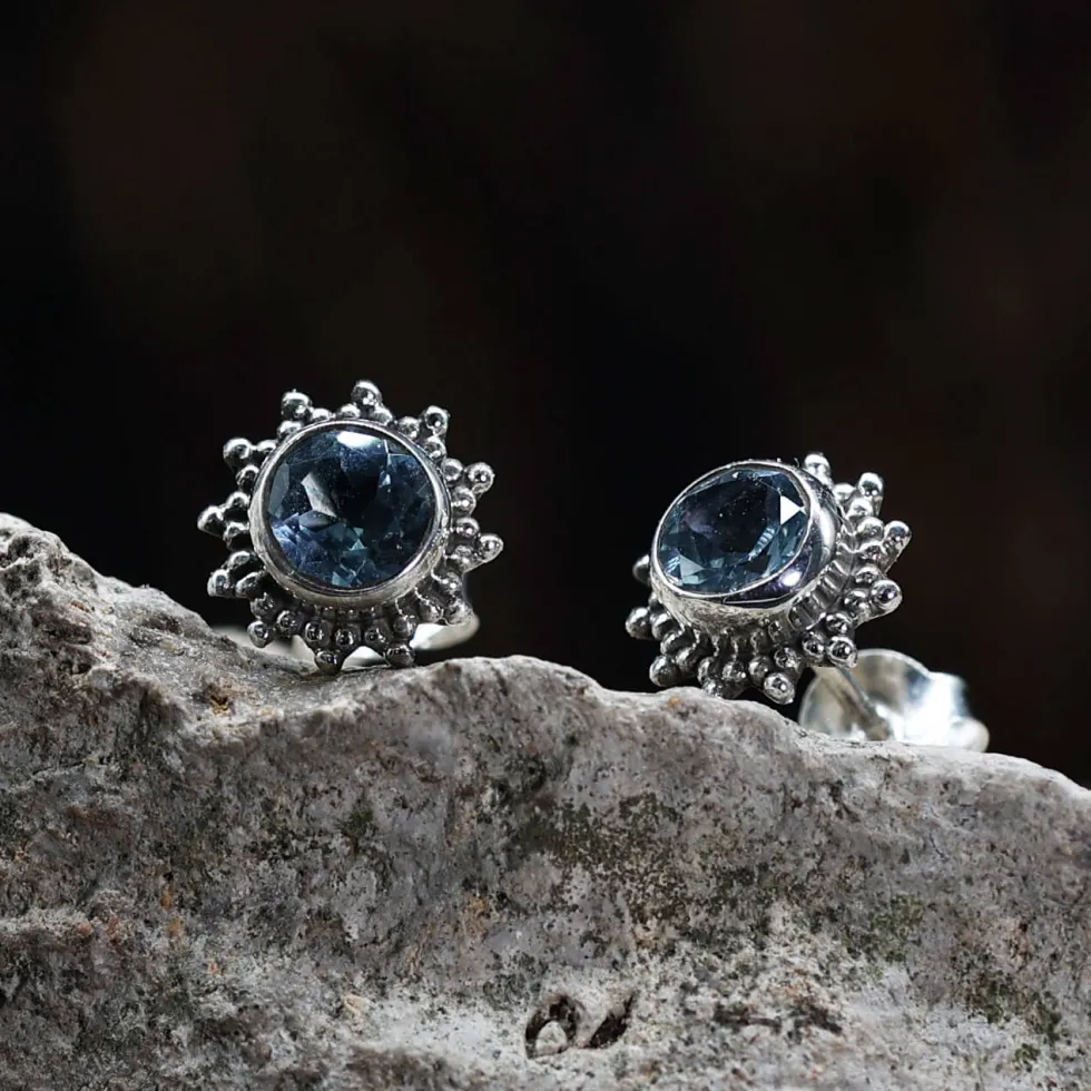 Zeitlose Ohrstecker Blauer Topas Facettiert Damen Ohrring 925 Silber (Paar)